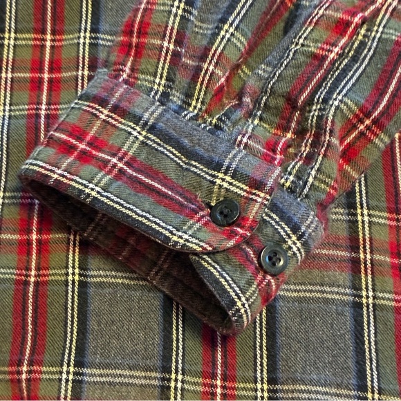 L.L. Bean Traditional Fit Flannel Shirt Mens XL Regular Gray Red 100% Cotton - Picture 4 of 7